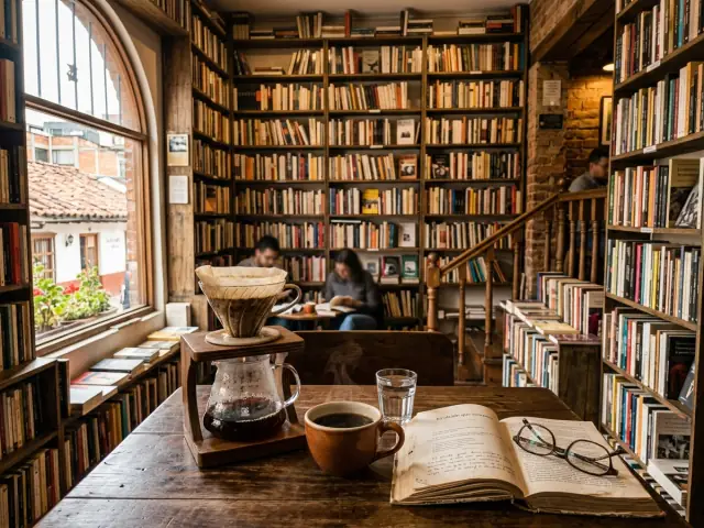 Foto de Luvina Librería y Café en Bogotá