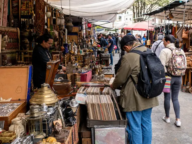 Photo of Mercado de las Pulgas de San Alejo in Bogotá