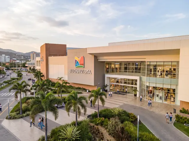 Foto de Centro Comercial Buenavista Santa Marta en Santa Marta